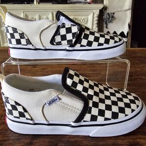 NWT VANS TODDLER CHECKERBOARD SLIP-ON V SHOE, 10